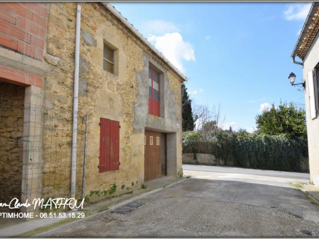 A vendre Maison d'environ 71 m2 à rénover avec terrain séparé d'environ 202 m2