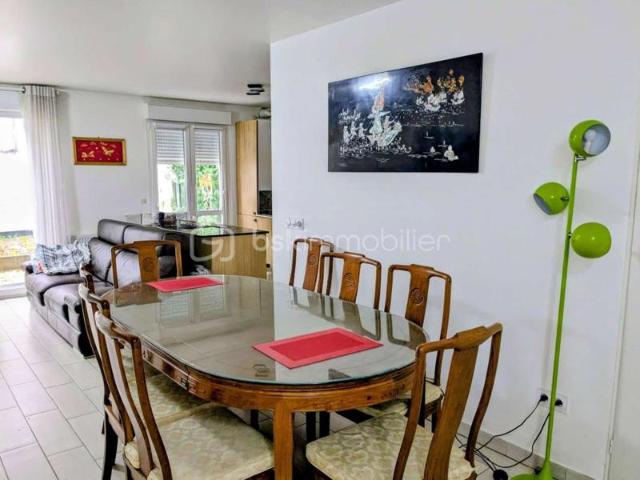 À vendre – Maison en copropriété de 113 m² avec jardin, terrasse et parking – proche métro ligne 7