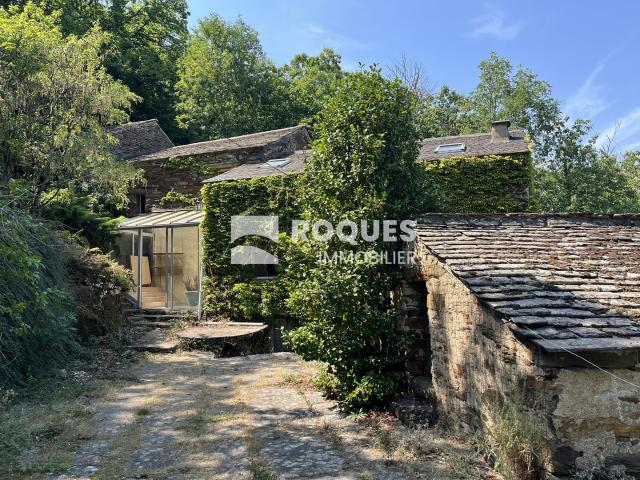 A Vendre, maison en pierre avec 6 pièces à Rosis