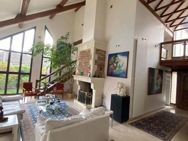A VENDRE Maison Enghien Les Bains 7 363 m² dont dépendance aménagée