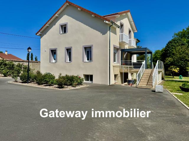 A VENDRE MAISON ET GRANGE À SERBANNES 03700