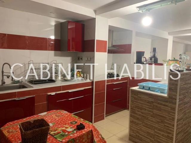 A VENDRE MAISON F4 DE 196 M2 ENVIRON SAINT PHILIPPE 21