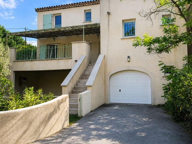 À vendre Maison familiale au calme à Saint Donat