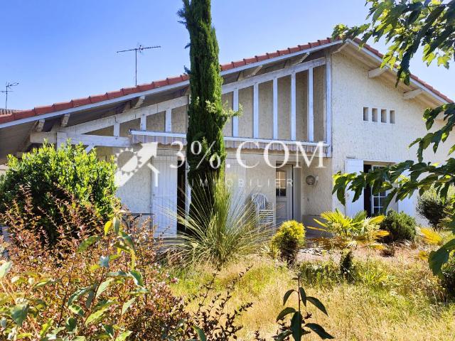 À vendre Maison familiale au coeur de Saint Pierre du Mont