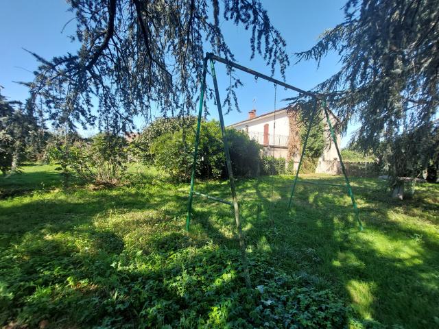 À Vendre, Maison familiale avec grand terrain clos