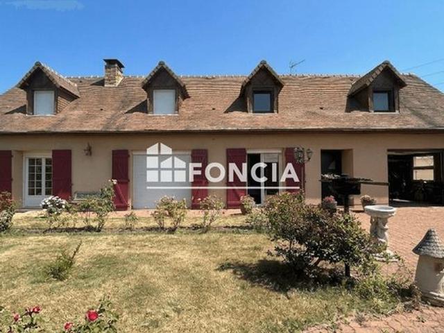 À vendre – Maison familiale avec dépendances et grand terrain à l'entrée du Mans – Changé