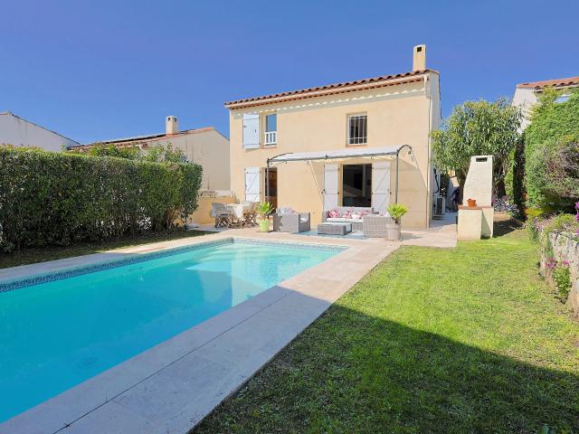 À VENDRE Maison familiale avec piscine – 4 chambres – La Roquette sur Siagne