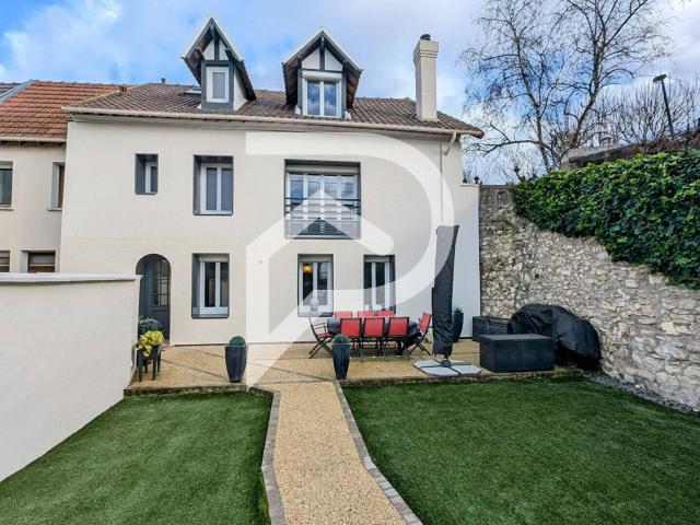 À VENDRE MAISON FAMILIALE À LA FRETTE SUR SEINE