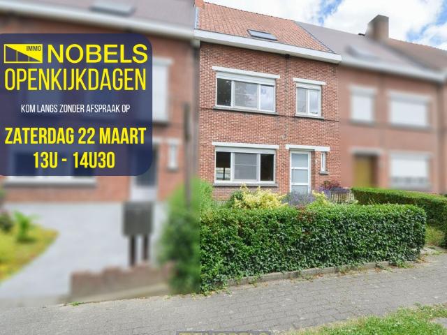 À vendre: Maison familiale conviviale avec jardin urbain et double garage avec sortie à l'arrière à Zottegem