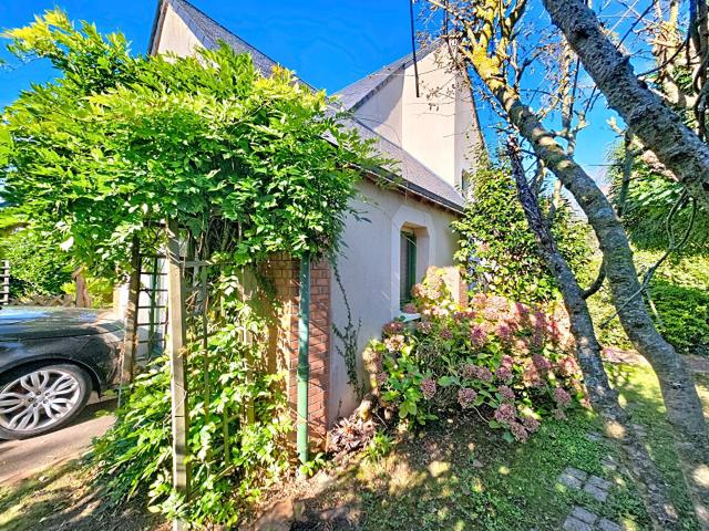 À Vendre Maison Familiale Et Bureau Independant Saint Ma. 168m² Saint Malo