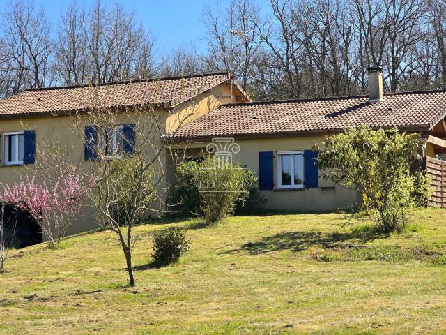 À VENDRE Maison familiale T5 avec grand terrain et fort potentiel