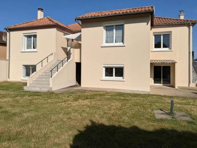 A VENDRE MAISON FAMILLIALE DE 5 CHAMBRES AVEC GRAND TERRAIN AUX PORTES DE PERIGUEUX