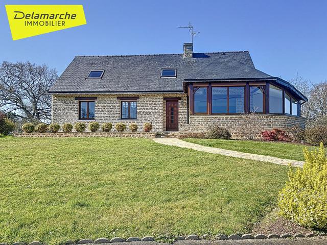 A vendre maison La Lande D'airou avec sous sol et grand garage