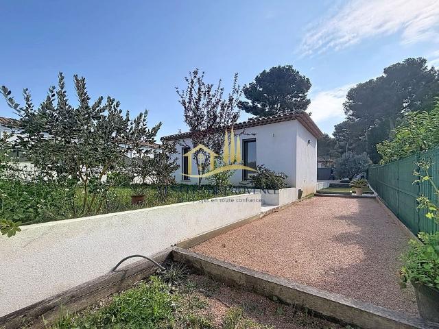À vendre Maison moderne avec vue sur la colline de Rognac