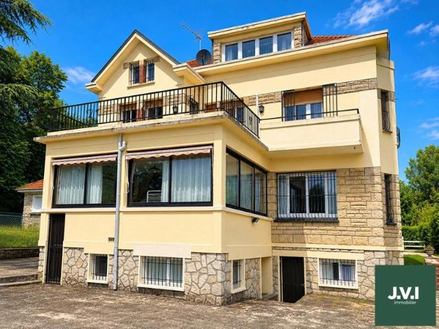 A vendre Maison Montmorency 11 pièces, 6 chambres 280 m²