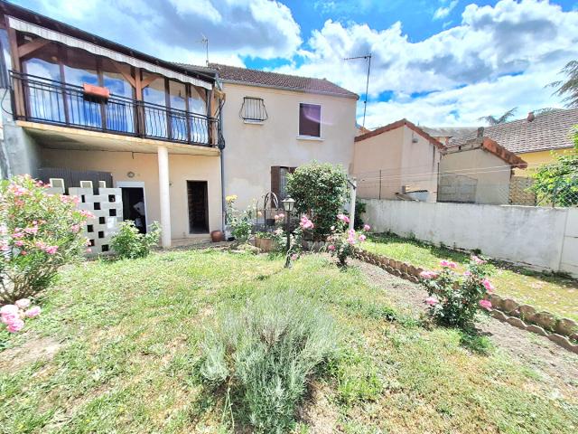 A vendre Maison Montlucon 3 pièce s 85 m2 au calme avec studio indépendant