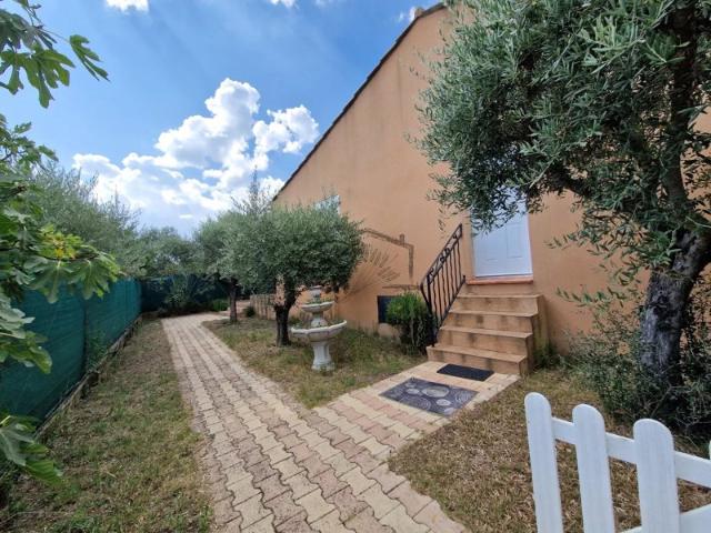 À Vendre – Maison mitoyenne de plain pied T3/4 – 80 m² – La Motte d’Aigues