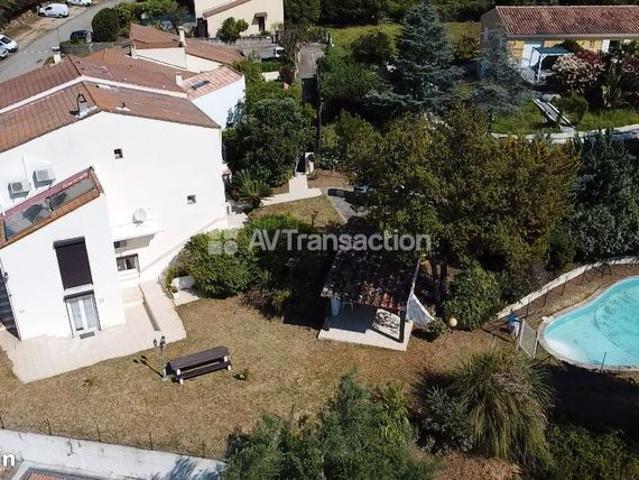 À vendre maison mitoyenne plus terrain sur Bastelicaccia