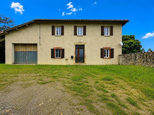 A vendre maison SEISSAN avec garage jardin arboré sans vis a. 114m² Seissan