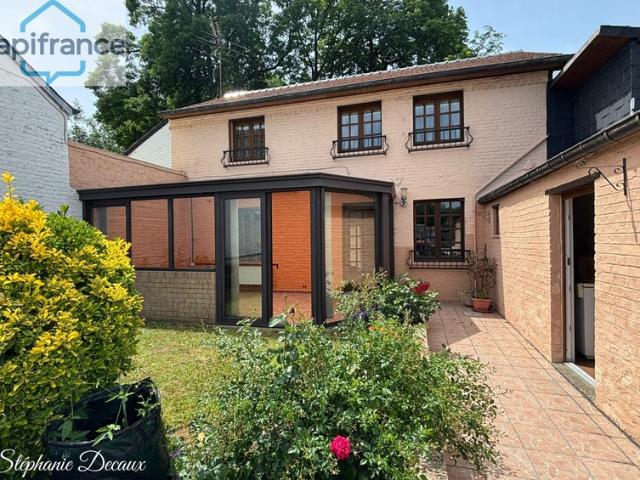 A VENDRE: MAISON SEMI PLAIN PIED AVEC JARDIN ET DOUBLE GARAGE – FOURMIES 59