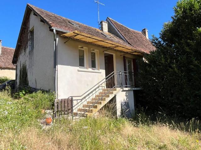A vendre maison sur la commune de Saint Pierre de Chignac