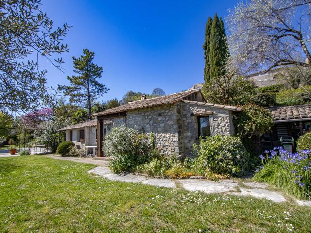 A vendre maison pleine de charme vue sur le Mont Ventoux 174m² Saint Paul Trois Châteaux