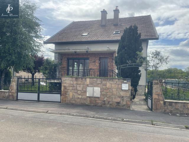 A vendre maison proche bus et écoles de 168 m2 dans un q