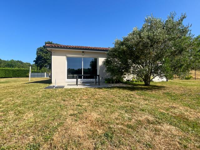 A vendre Maison récente de plain pied à LA BRÈDE 5 pièce s