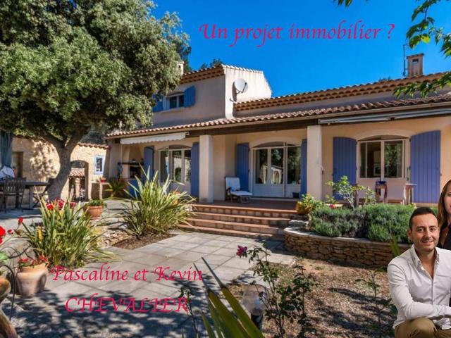 A vendre maison rénovée à Grans 150m2 avec un terrain de 530. 150m² Grans