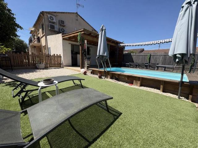 A VENDRE MAISON RENOVEE AVEC JARDIN ET PISCINE