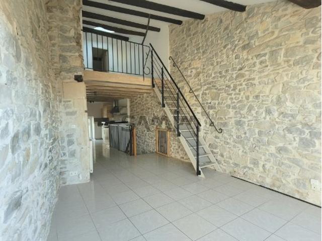 A VENDRE MAISON T3 AVEC TERRASSE CLARENSAC