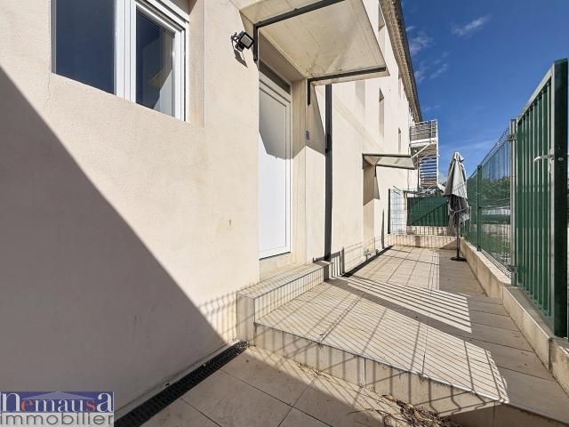 A vendre, Maison T4 de 81 m2 avec extérieur privatif et stationnement La Rouvière 30