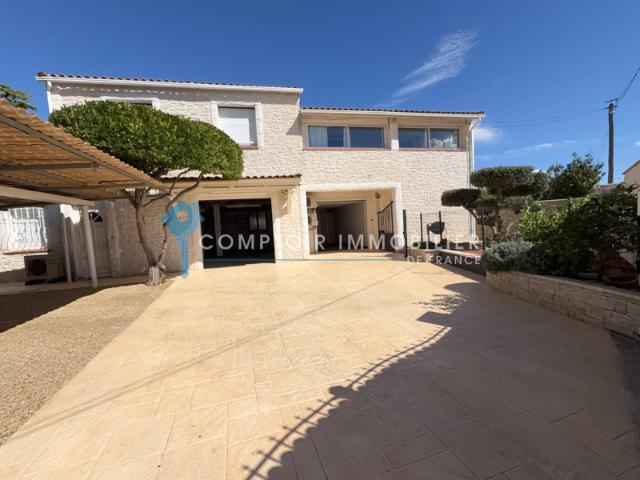 À vendre Maison T5 + T2 avec piscine, pool house et jacuz