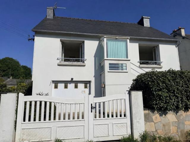 À VENDRE – MAISON TRADITIONNELLE SURÉLEVÉE – GRÂCES 22200