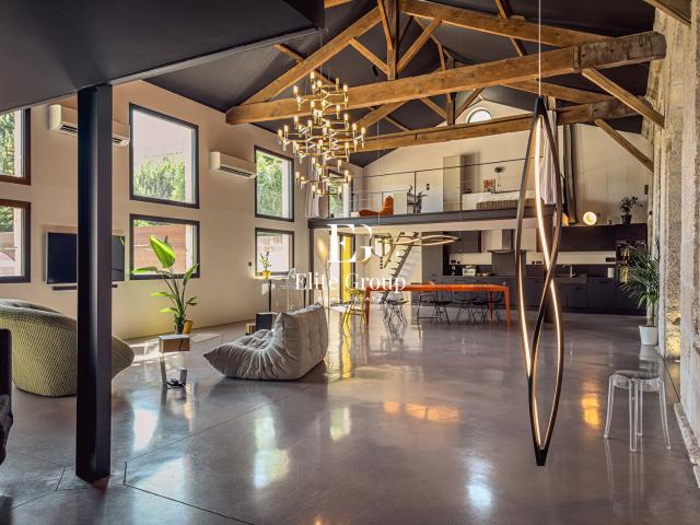 UN LOFT A L'ARCHITECTURE SINGULIERE, UNE AME HORS DU COMMUN BIEN UNIQUE ET ULTRA RARE