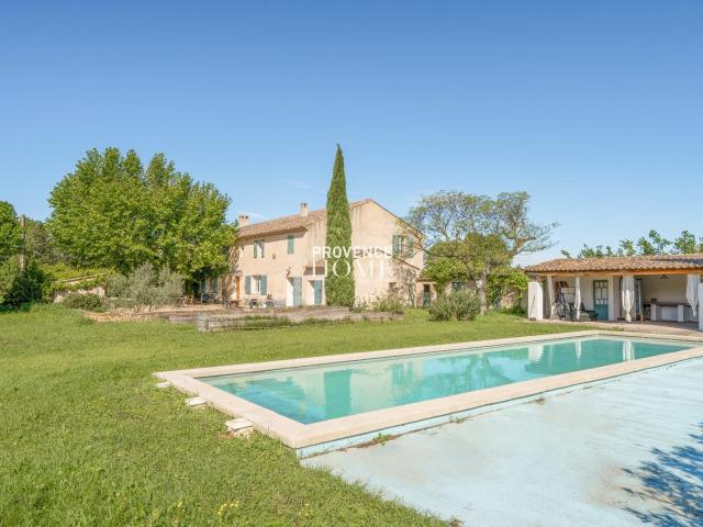 A Vendre Mas Provencal Avec Gites En Campagne De Cavaillon L. 340m² Cavaillon