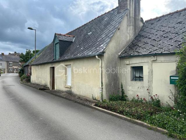 A VENDRE MENEAC MAISON CENTRE VILLE