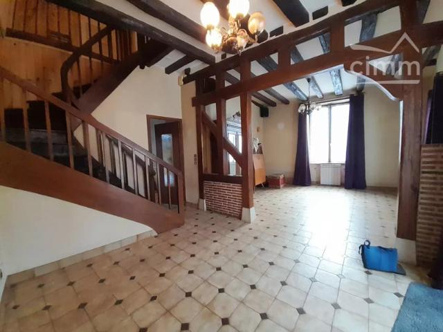 A VENDRE MONTLIVAULT MAISON 2 CHAMBRES A RENOVER + DEPENDANCES