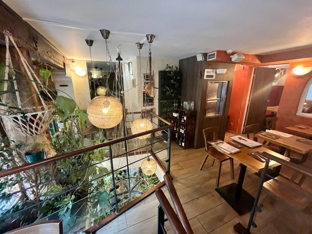 A VENDRE ? MURS COMMERCIAUX DE RESTAURATION