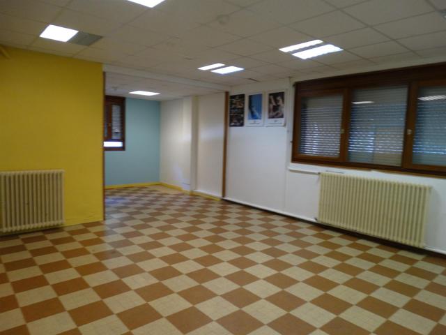 A vendre murs d'un grand centre de vacances. 1514m² Lavaldens