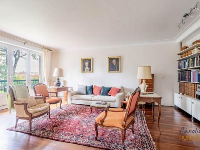 A vendre Nantes Saint Donatien proche Erdre Grand T4 Balcon cave Parking