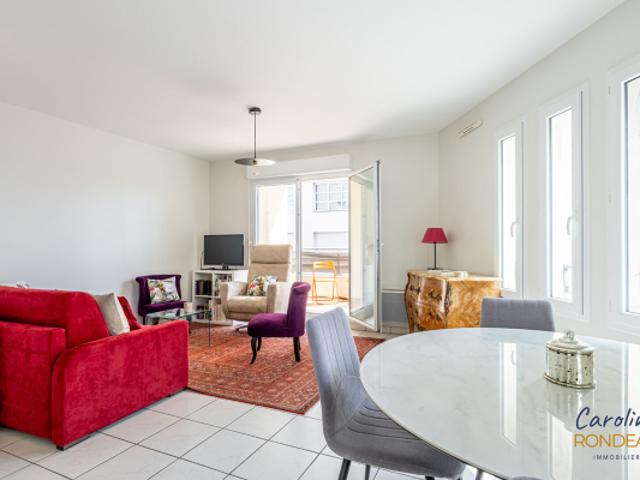 A vendre Nantes St Donatien T2 balcons parking ascenseur