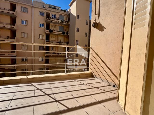 A VENDRE NICE/CALIFORNIE: Appartement 2 pièces 41 m2, balcon