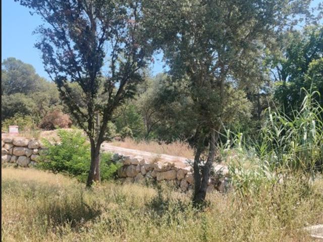 A vendre / Orange / dernière opportunité / terrain viabilisé de 668 m² / 130 000 €