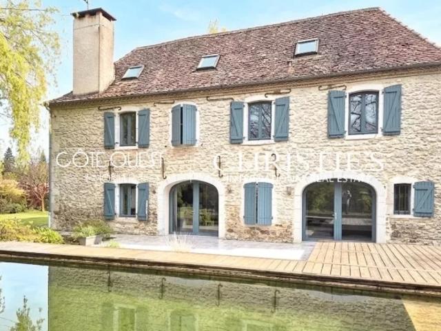 À vendre Orthez Propriété du 18ème siècle sur parc de 2 hectares
