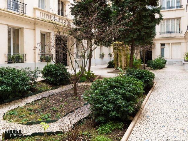 À vendre Paris 17e Arc de Triomphe Appartement 3 pièces de