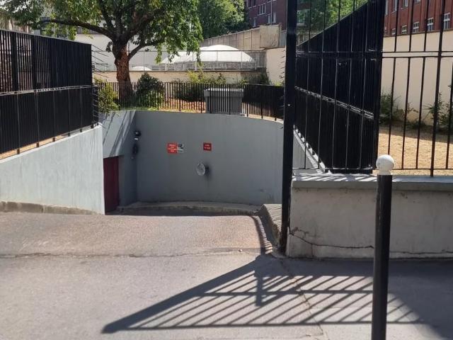 A VENDRE PARKING 11 CRONSTADT 1IER SOUS SOL
