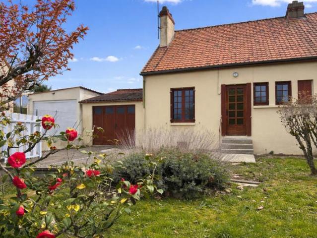 À VENDRE Pavillon à rafraîchir en sortie de BELLÊME 61130