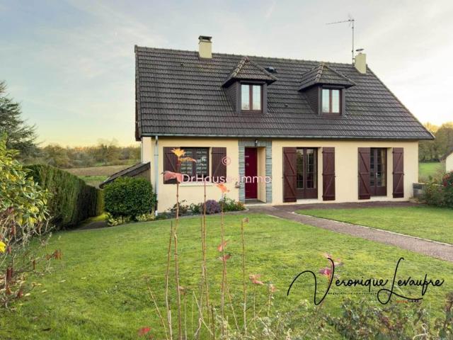 À VENDRE – Pavillon F5 avec sous sol, sur terrain de 1 900 m² avec petit étang – Axe Saint Lô / Bayeux / Caen