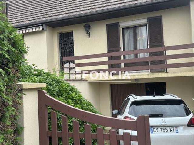 À VENDRE – Pavillon F6 de 90 m² avec sous sol total et terrain de 421 m²